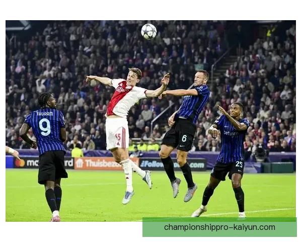 伊布职业生涯轨迹回顾：从阿贾克斯到AC米兰的传奇征程